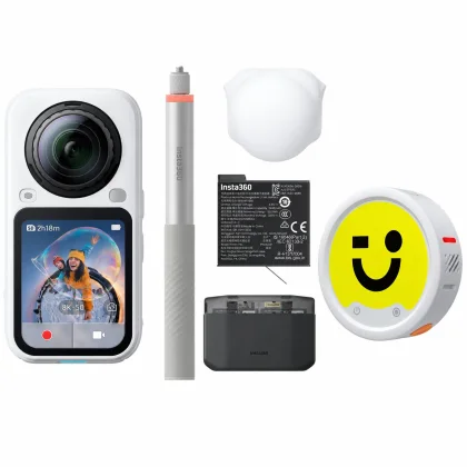 Insta360 X6 Essential Bundle Mic Pro Edition Black