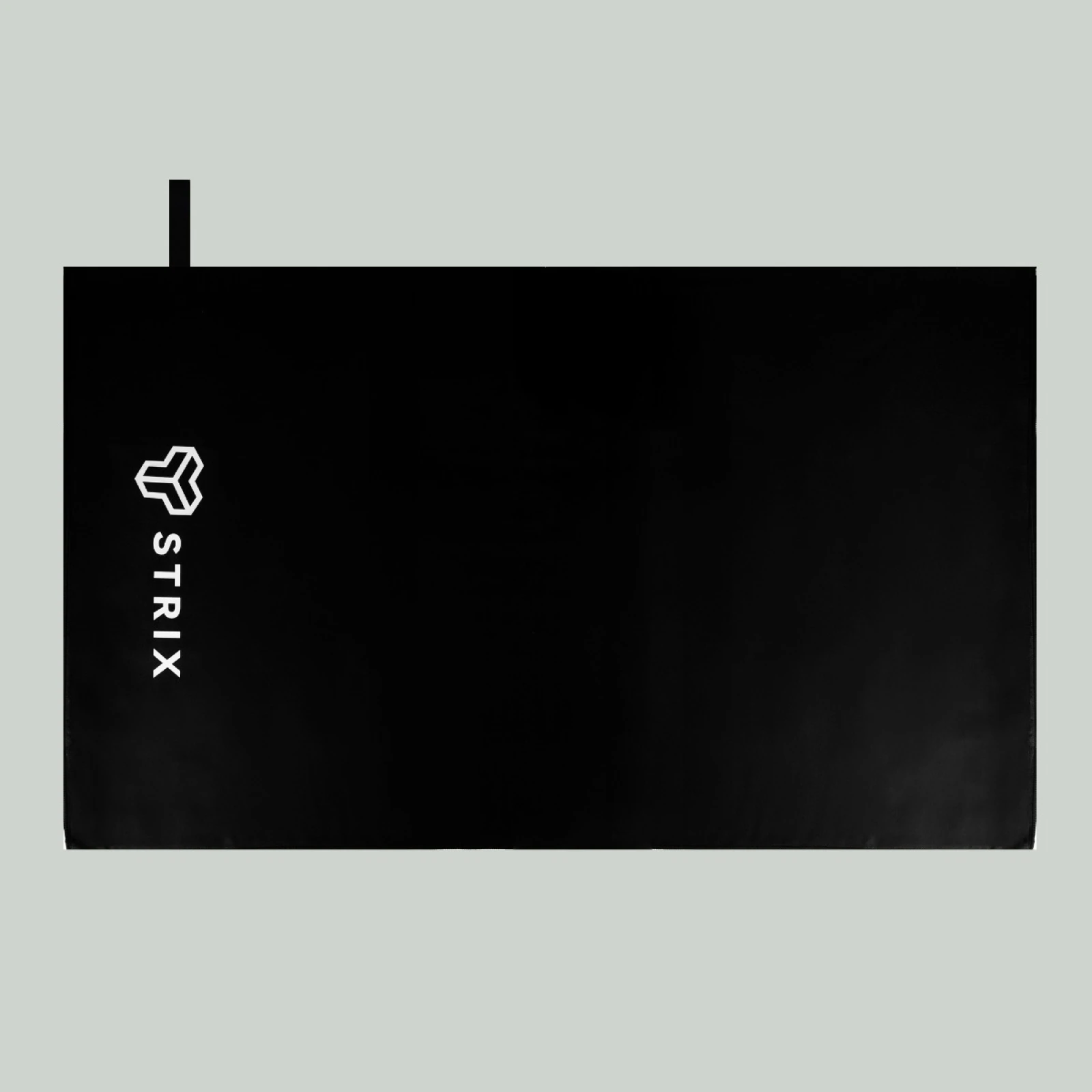 Спортна кърпа Essential Medium Black - STRIX · záber 3