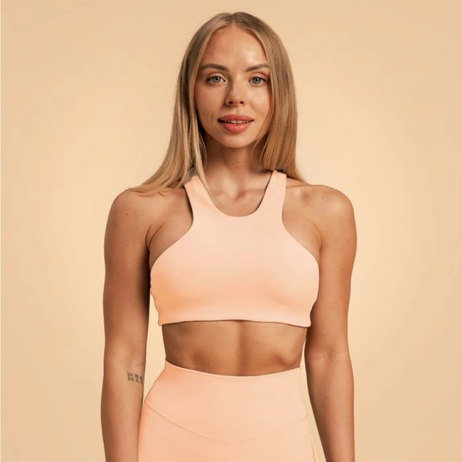 Спортен сутиен Venture Peach - BeastPink · záber 1