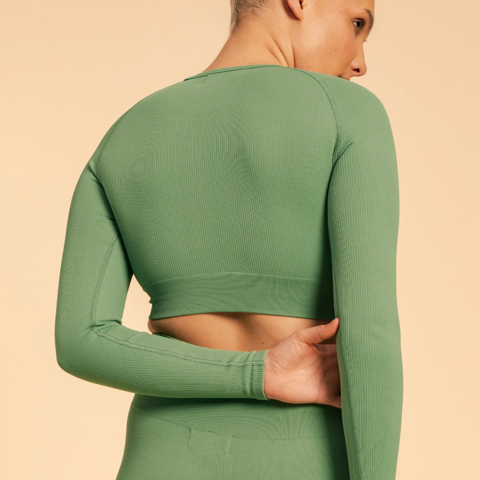 Дамски топ Hyper Crop Top Olivine - BeastPink - Размер: XXL | Възрастова група: Възрастни · záber 2