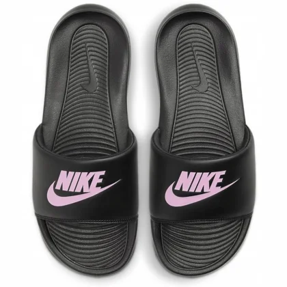 Nike Victori One Slide W Velikost: 40,5 EUR