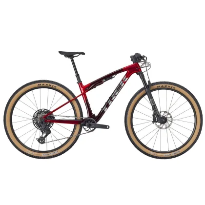 Trek Supercaliber SL 9.6 Gen 2 Fury Red/Carbon Red Smoke 2026 Velikost: L