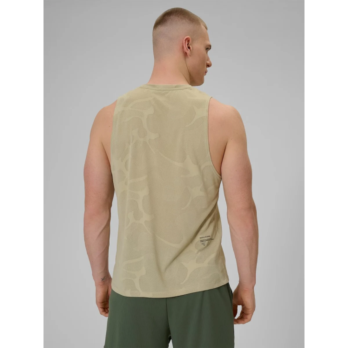 Pánské běžecké tílko 4F SLEEVELESS FNK M0877-83S-BEIGE · záber 4