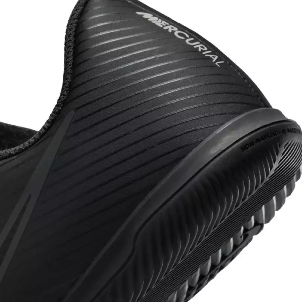 Nike Mercurial Vapor 15 Club IC GS - Velikost: 36 · záber 5