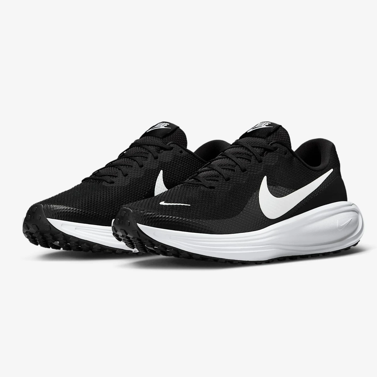 Nike Revolution 8 m · záber 2