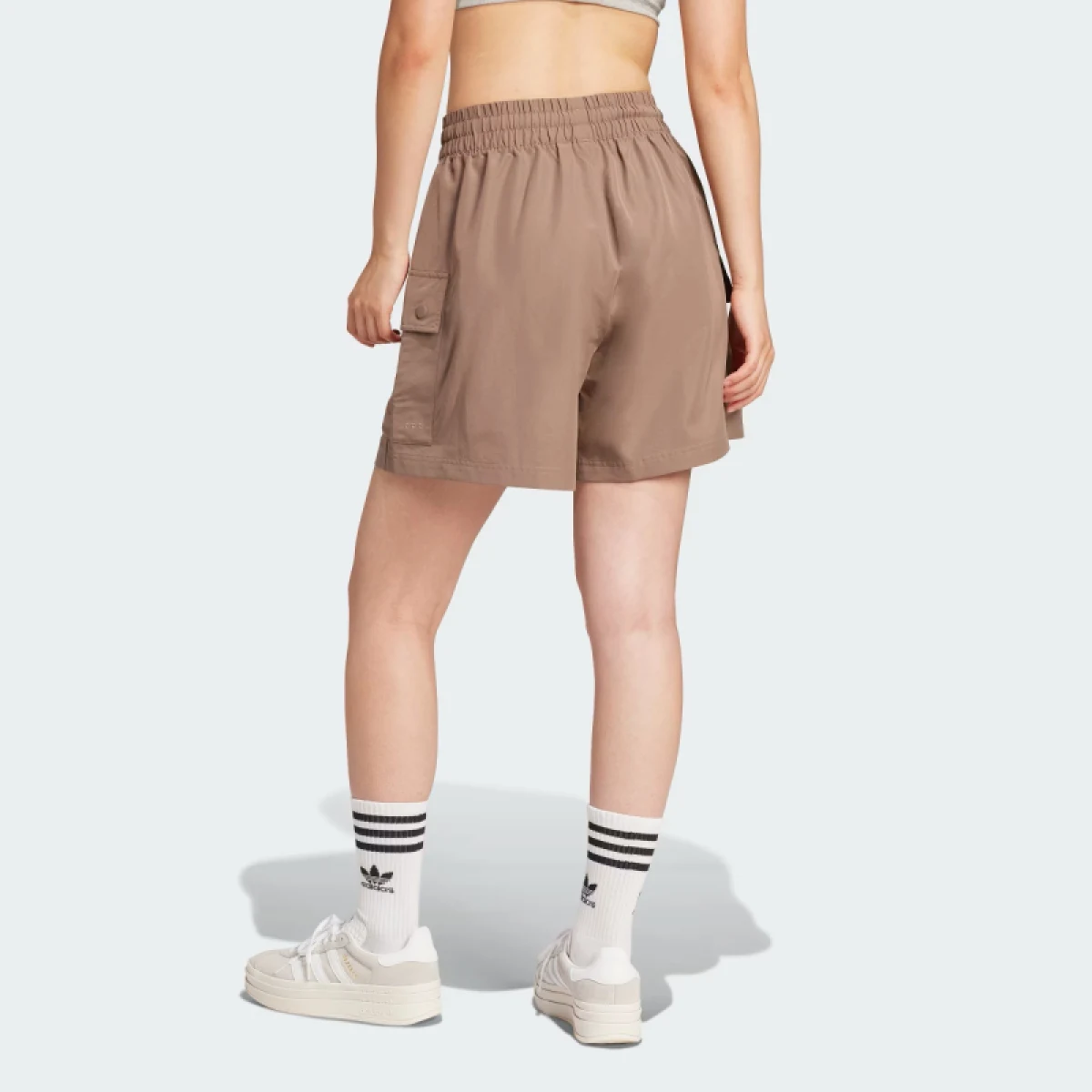 Dámské kraťasy ADIDAS ORIGINALS ESS C SHORTS-TRABRN · záber 3