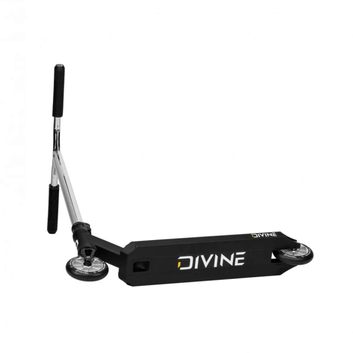Juniorská koloběžka DIVINE PARK - Loki SILVER - 110mm · záber 3