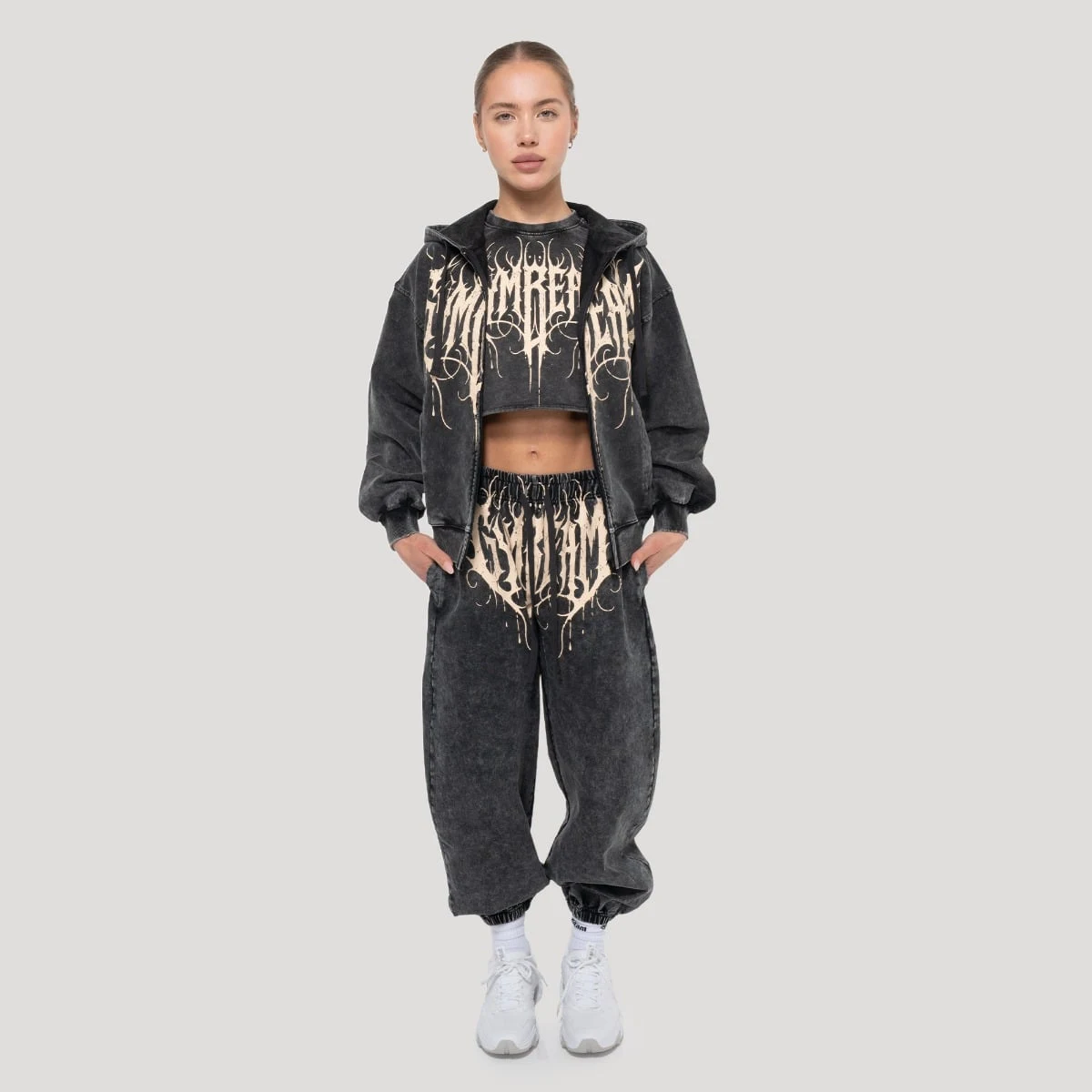 GymBeam Dámská mikina Abyss Charcoal - Velikost: XS | Barva: čierna | Pohlavie: Dámské | Hmotnost: 0,64 kg | Balení: 32 · záber 5