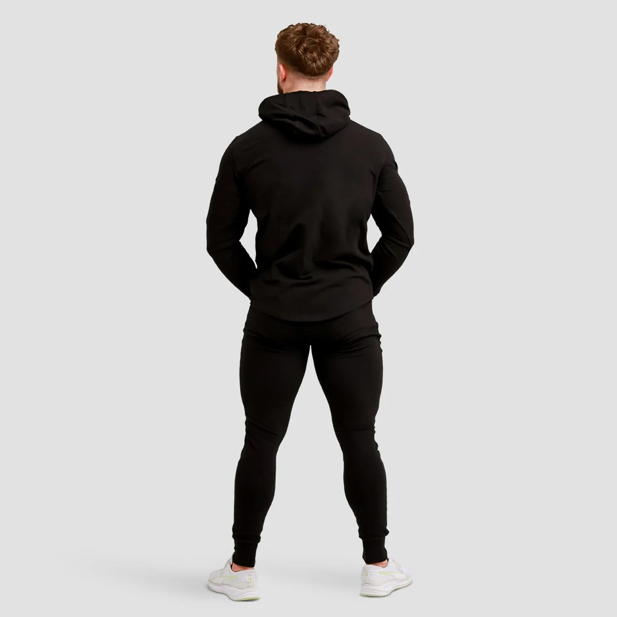 GymBeam Tepláky Urban Black - Velikost: S | Barva: čierna | Hmotnost: 0,43 kg | Balení: 40 · záber 4