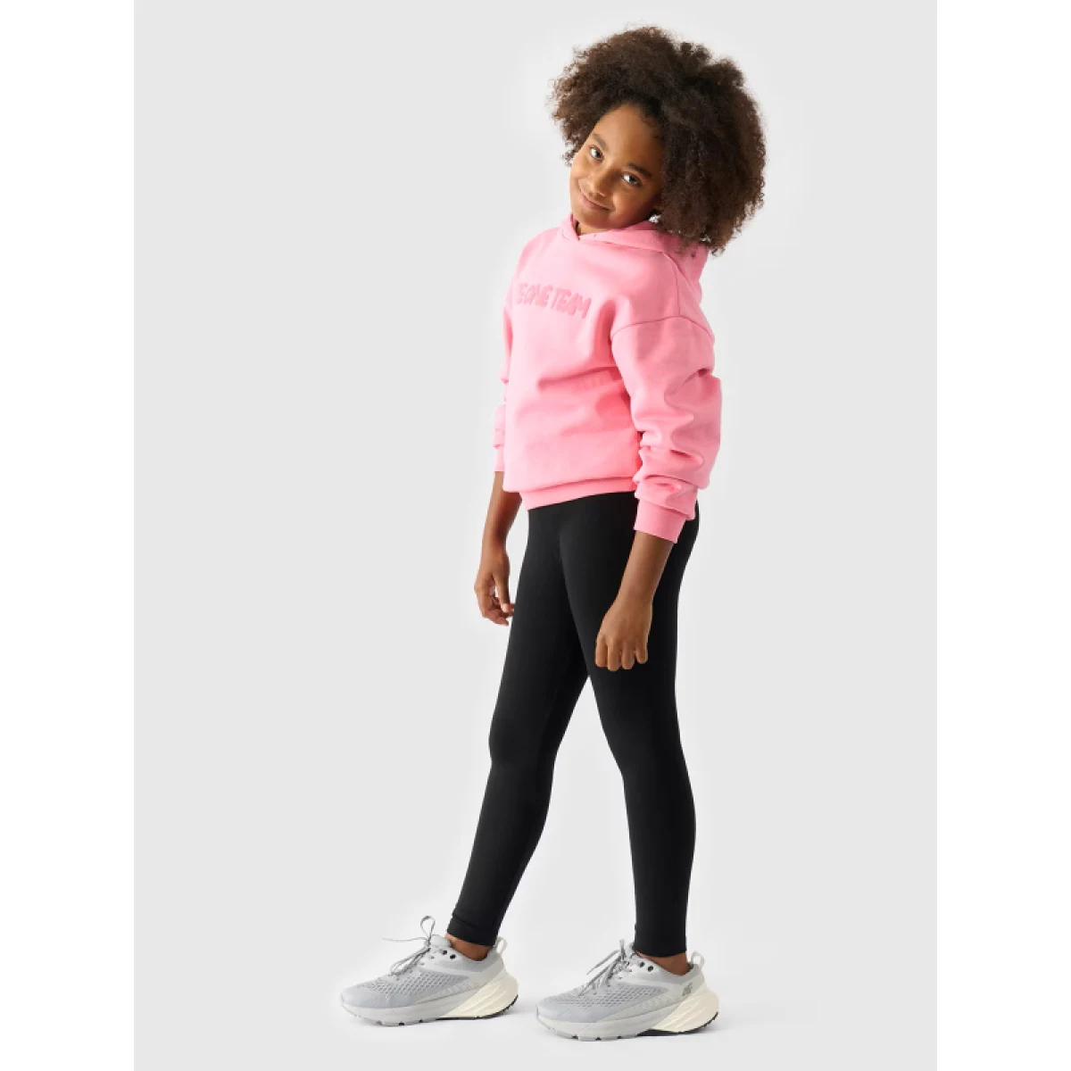 Dívčí legíny 4F JUNIOR TIGHTS-JWMM00TTIGF178-20S-DEEP BLACK · záber 3
