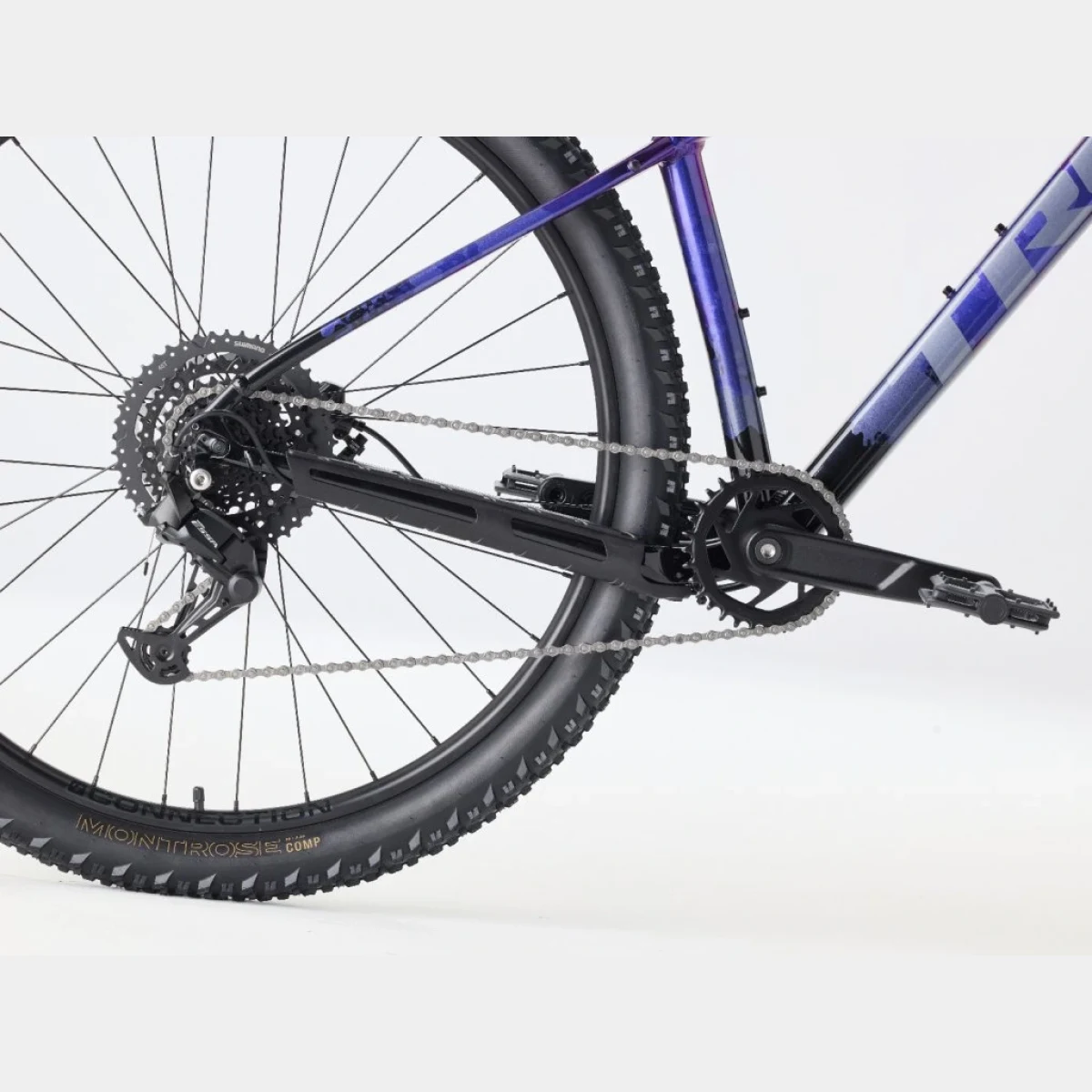 Trek Marlin 4 Gen 3 Purple Flip/Black Fade 2026 · záber 5