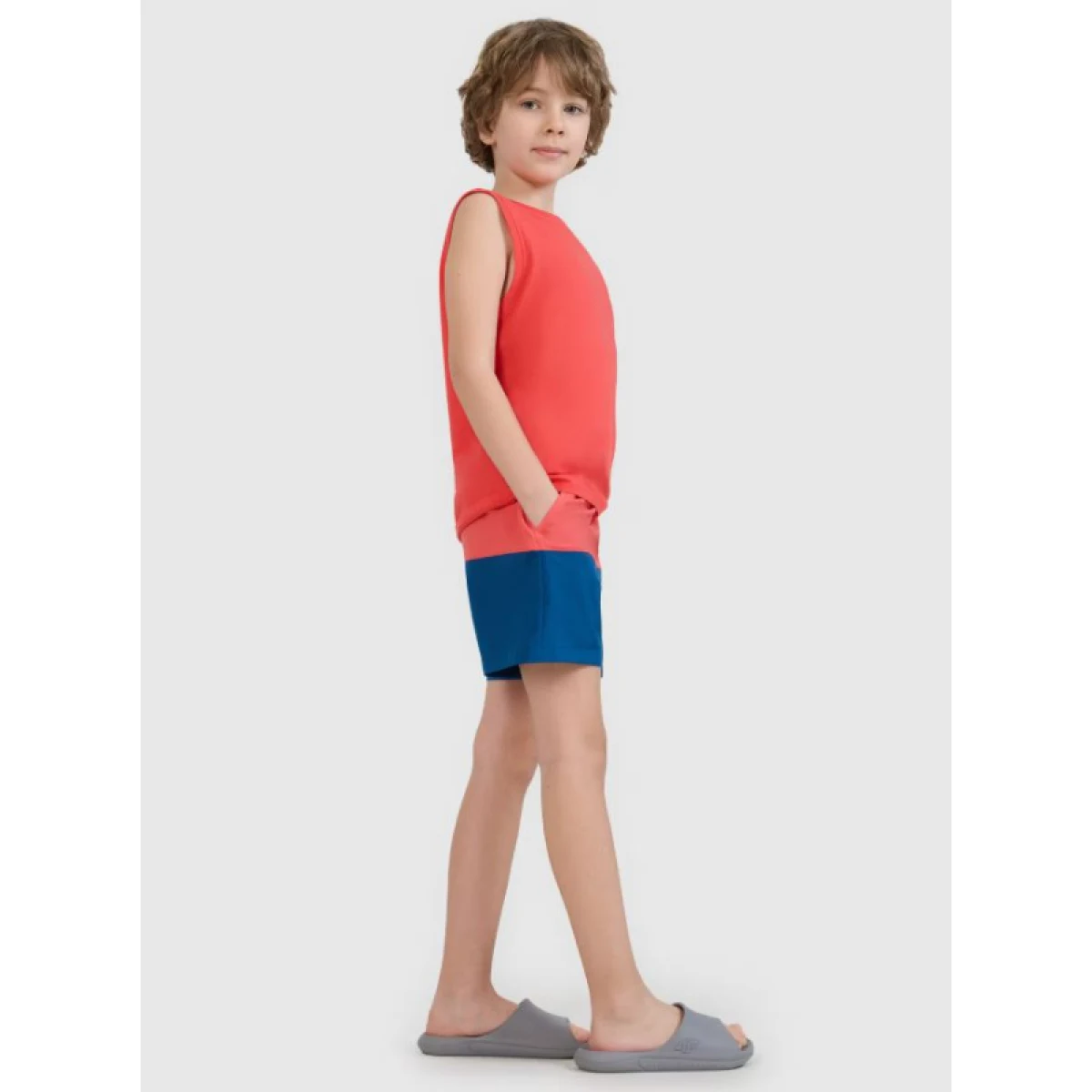 Chlapecké plavky 4F JUNIOR BOARD SHORTS M116-63S-CORAL · záber 3