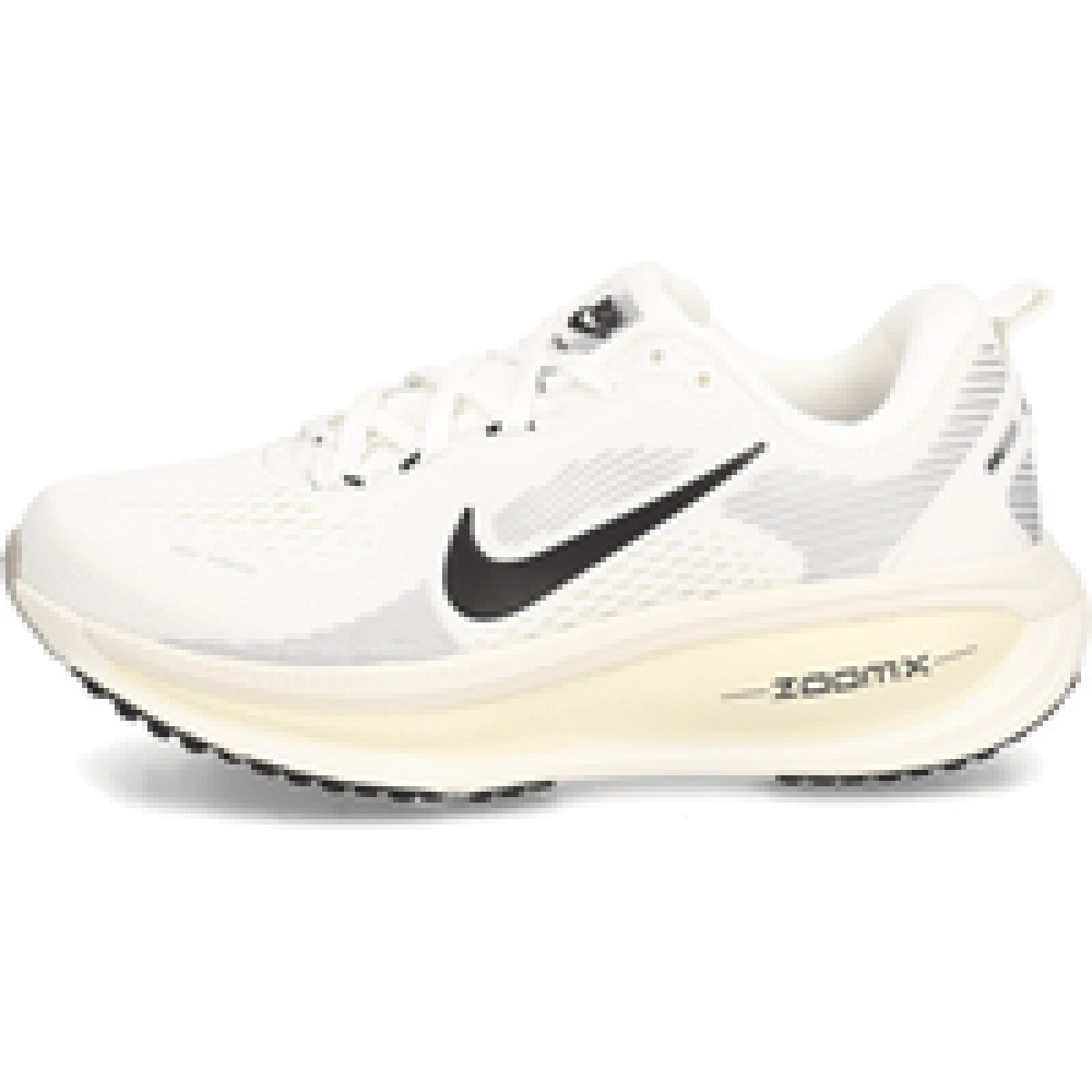 Nike Vomero 18 · záber 7