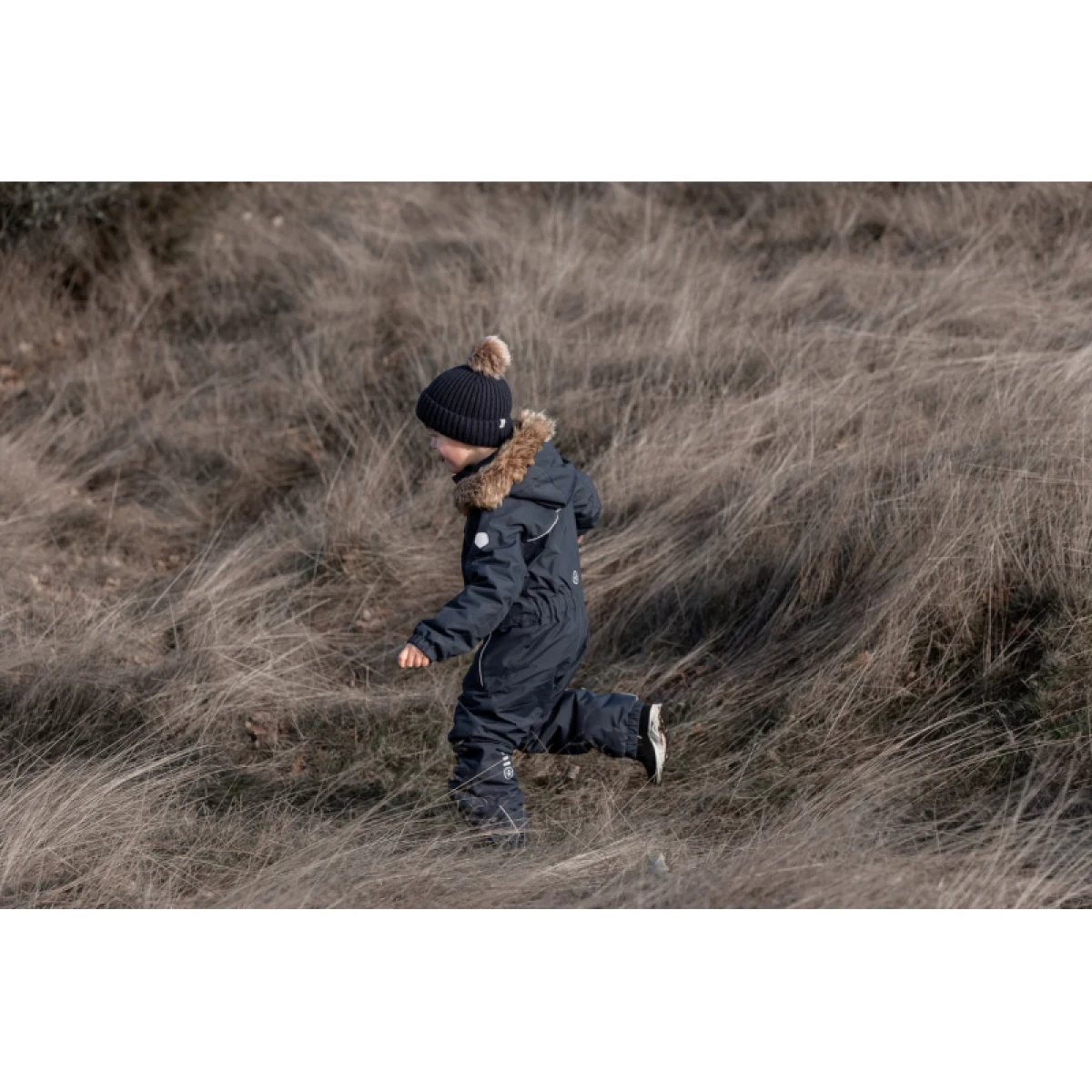 Dětská zimní čepice COLOR KIDS Hat W. Detachable Fake Fur, total eclipse 741225.7850 · záber 3
