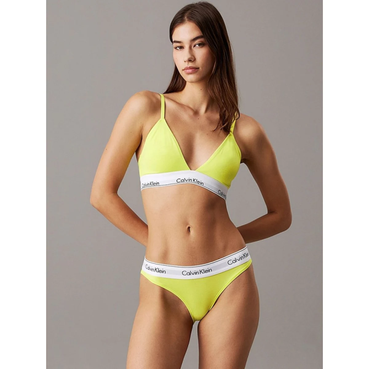 Dámské kalhotky CALVIN KLEIN BIKINI · záber 2