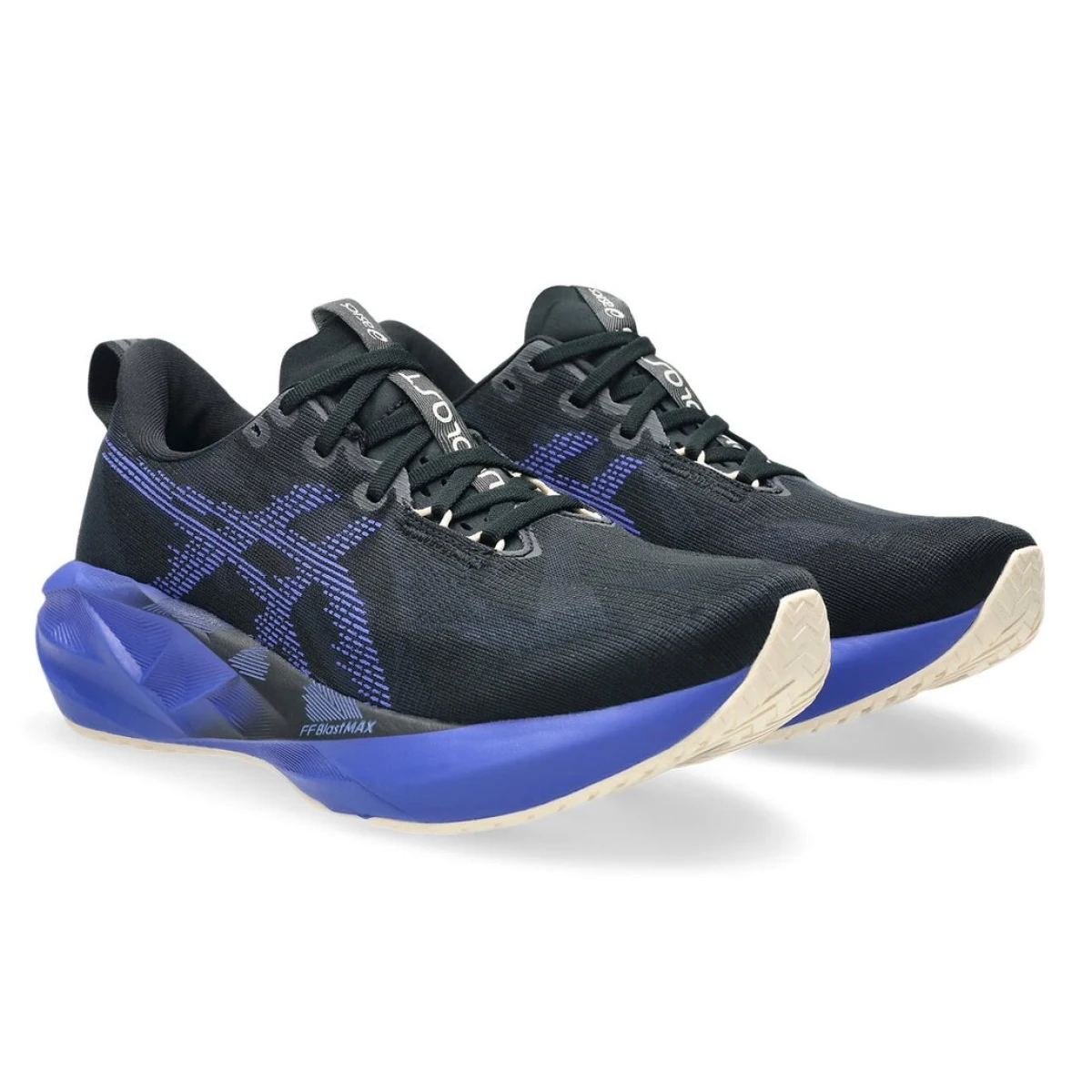 Asics Novablast 5 m Velikost: 46,5 EUR · záber 2