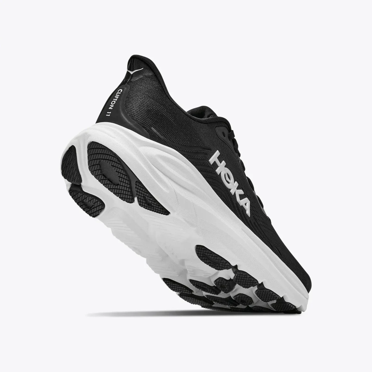 HOKA CLIFTON 11 M · záber 4