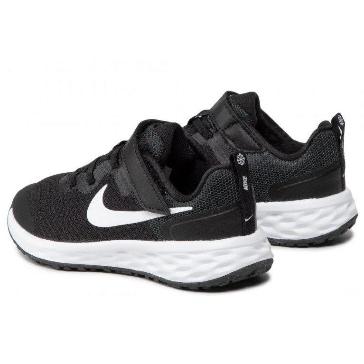 Nike Revolution 6 Younger Kids Velikost: 31,5 EUR · záber 3