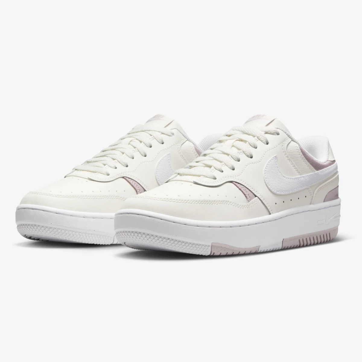 Nike Gamma Force W · záber 2
