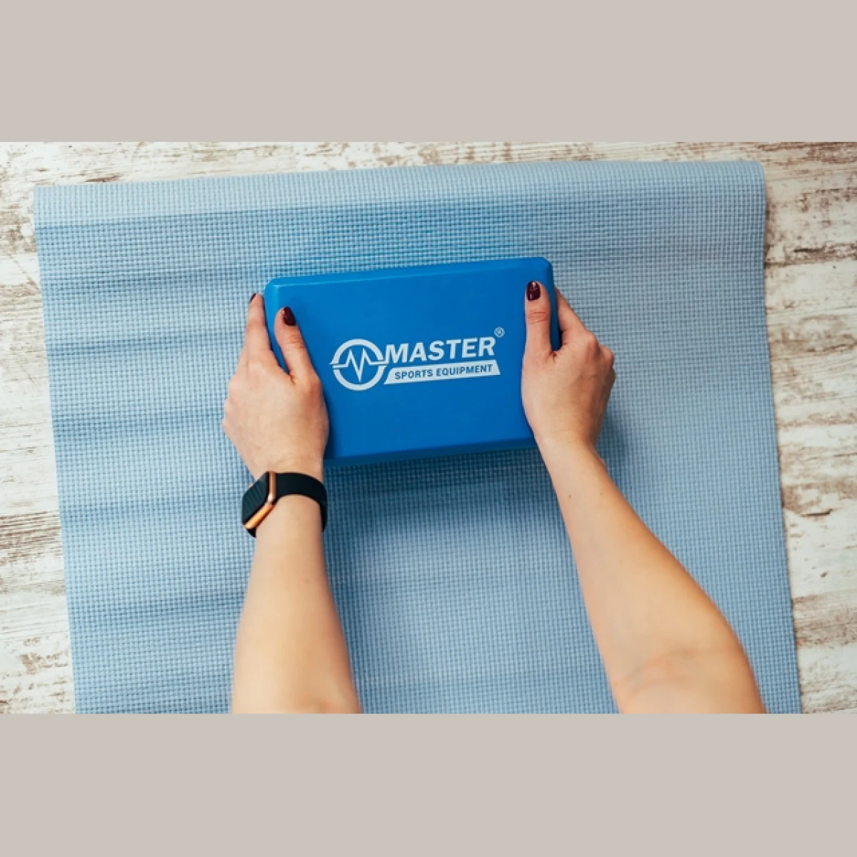 Jóga kostka MASTER Yoga Block 23 x 15 x 7,5 cm - modrá - 2. jakost · záber 2