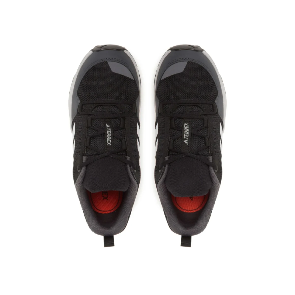 Juniorská nízká turistická obuv ADIDAS Terrex AX4S Jr core black grey two grey six · záber 4