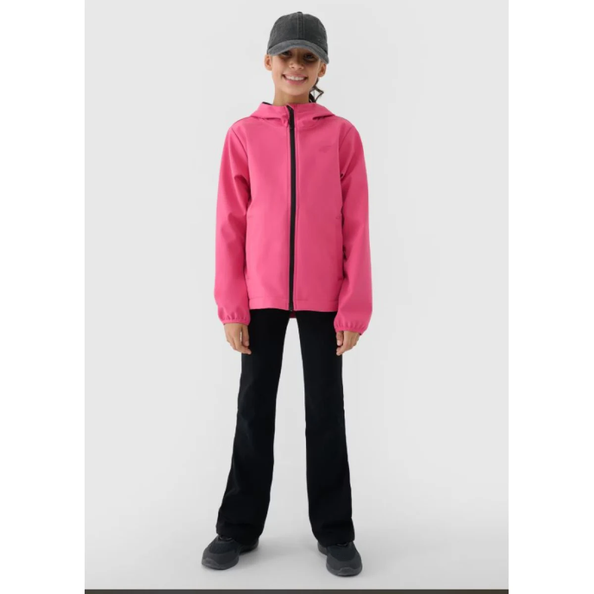Dívčí tréninková softshellová bunda s kapucí 4F JUNIOR SOFTSHELL JACKET-JWSS25TSOFF305-54S-PINK · záber 2