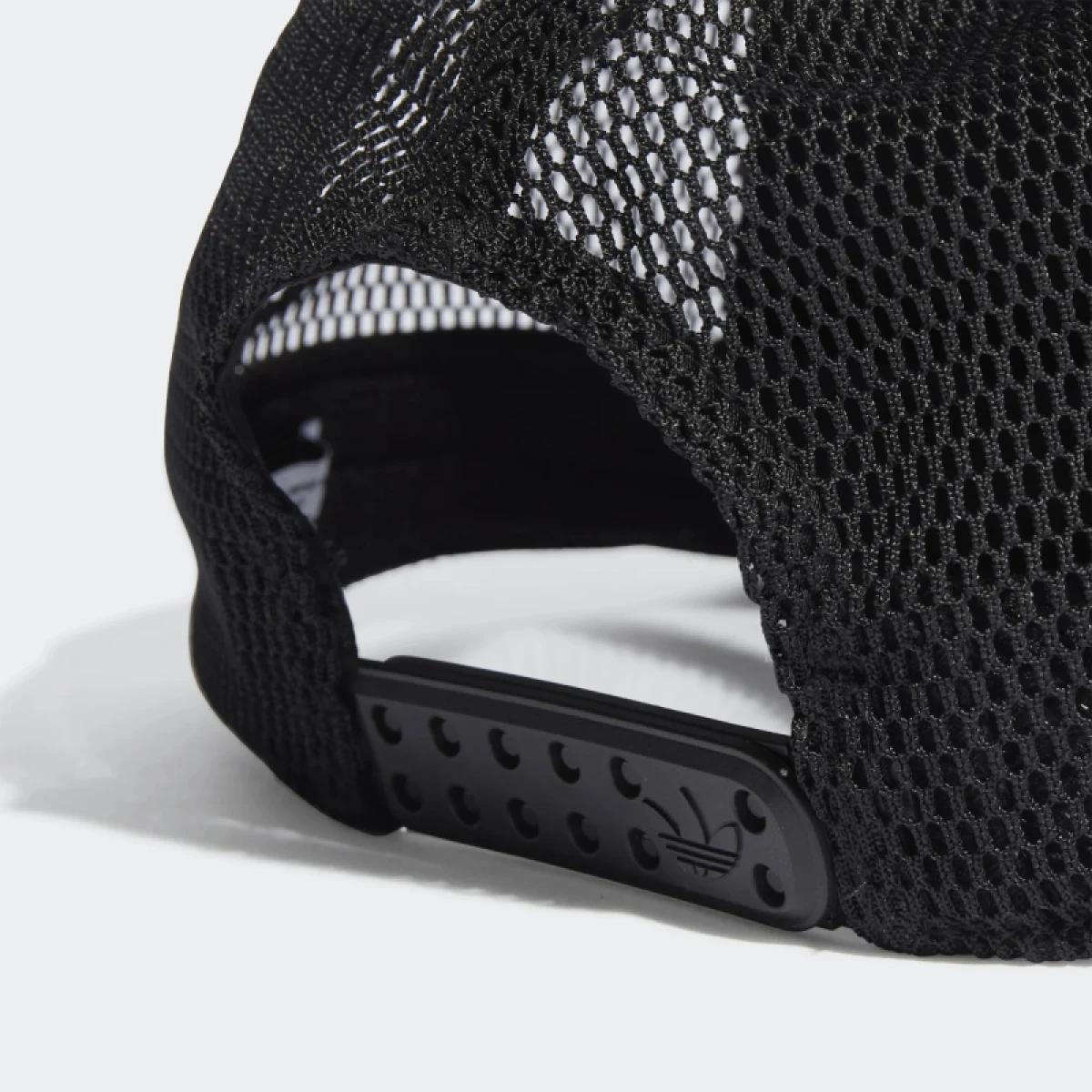 Šiltovka snapback ADIDAS ORIGINALS AR TRUCKER CAP · záber 4