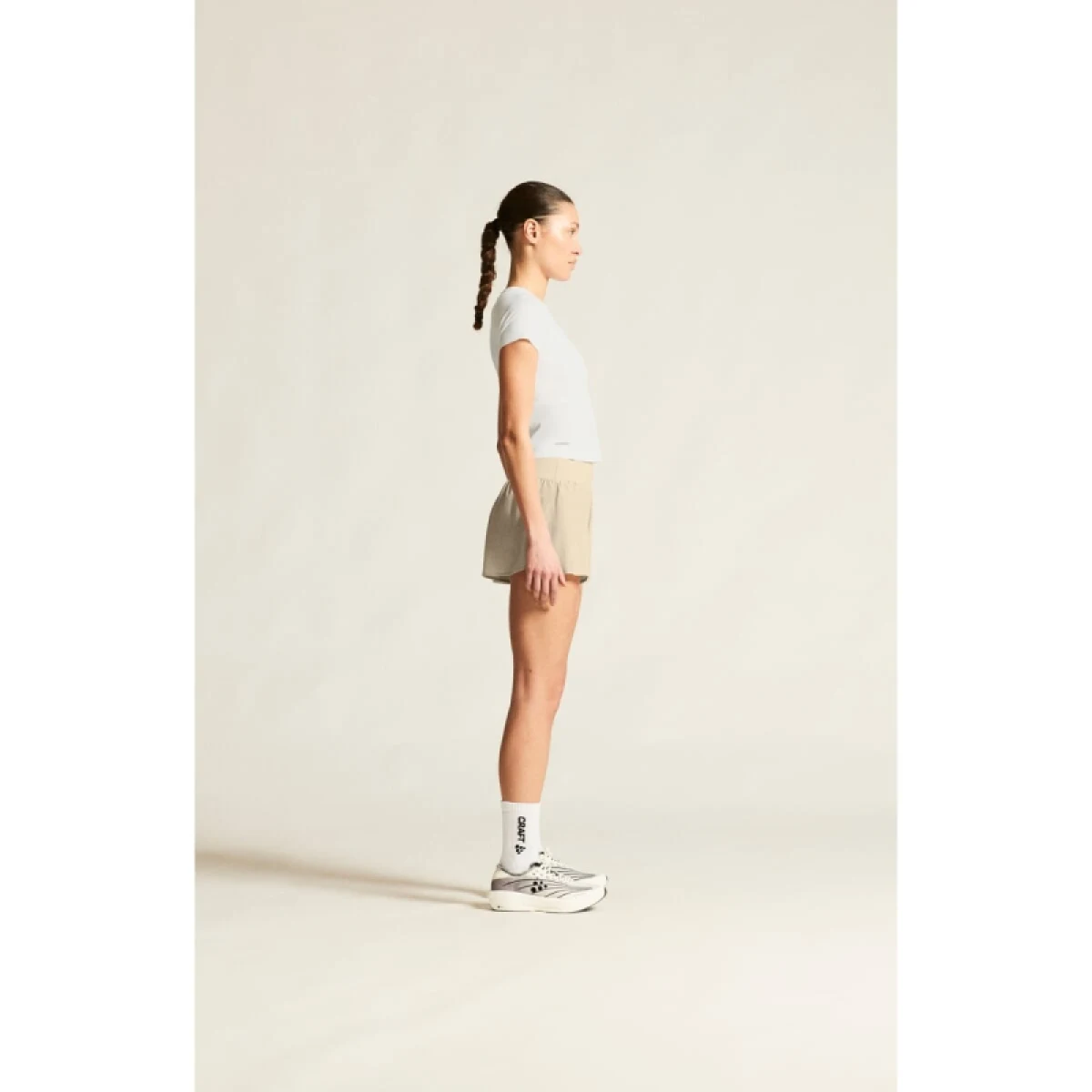 Dámské tréninkové tričko s krátkým rukávem CRAFT T-Shirt Hypervent Cropped - Velikost: M | Barva: biela · záber 5