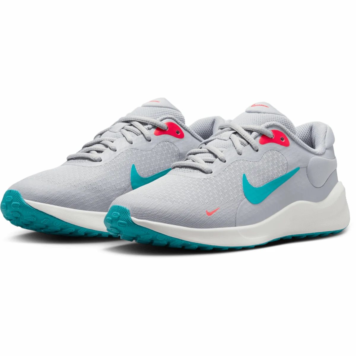 Nike Revolution 7 (GS) · záber 2