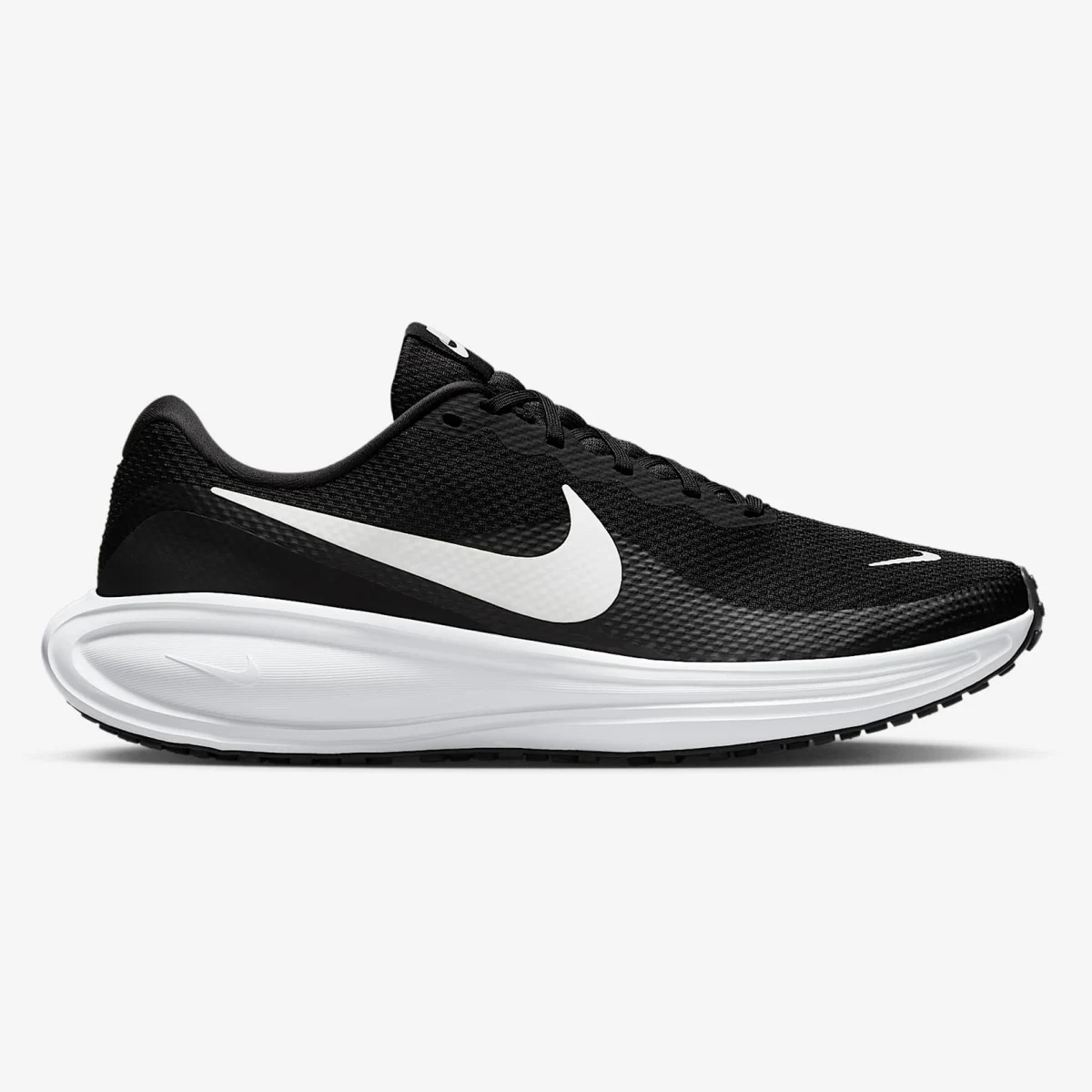 Nike Revolution 8 m · záber 3