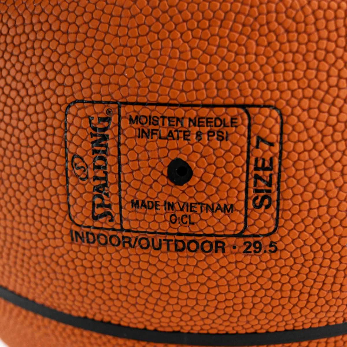 Basketbalový míč SPALDING TF GOLD SZ7 COMPOSITE · záber 4