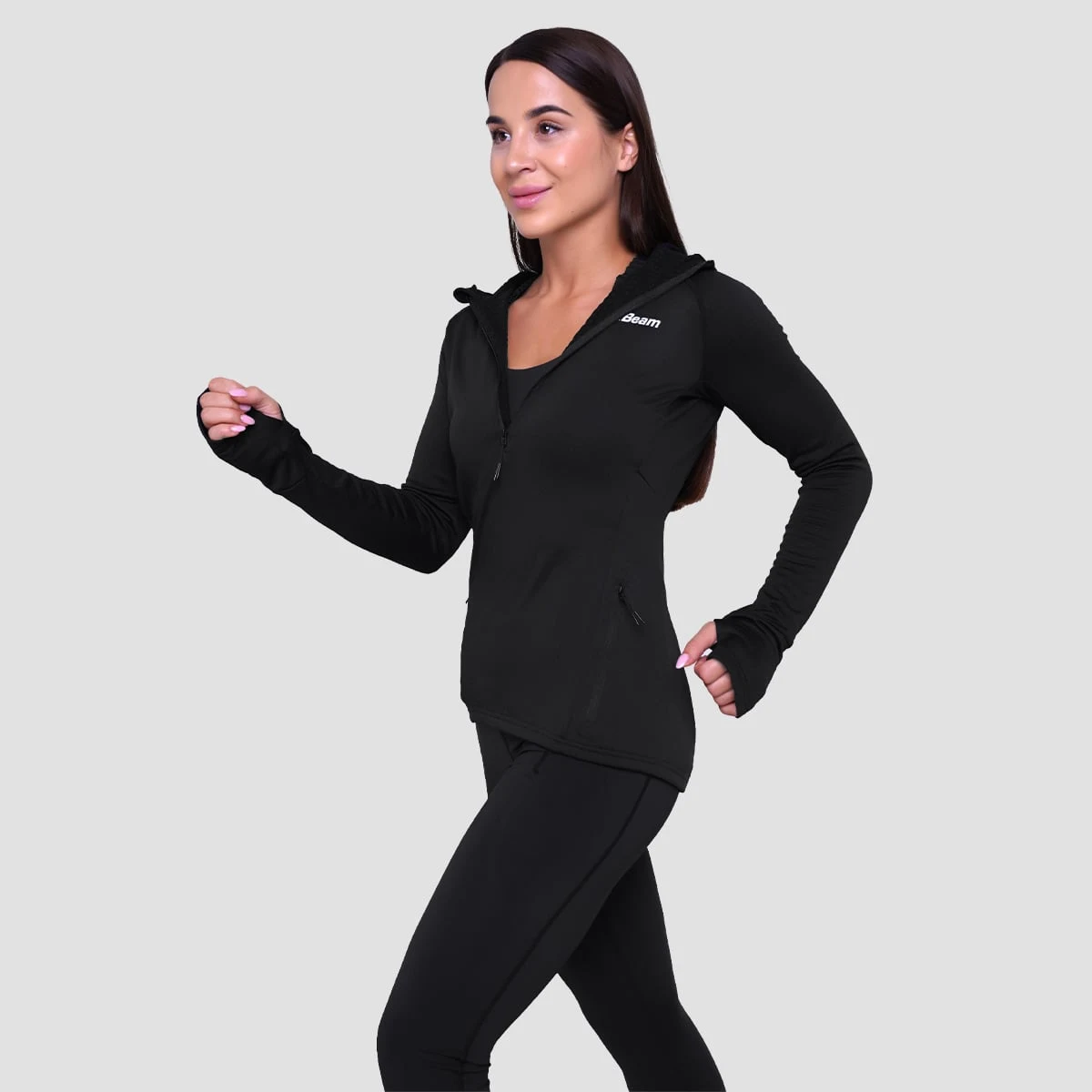 Women‘s Pulse 1/2 Zip Running Sweatshirt Black - GymBeam - Velikost: S | Barva: čierna | Pohlavie: Dámské | Hmotnost: 0,24 kg | Balení: 45 · záber 5
