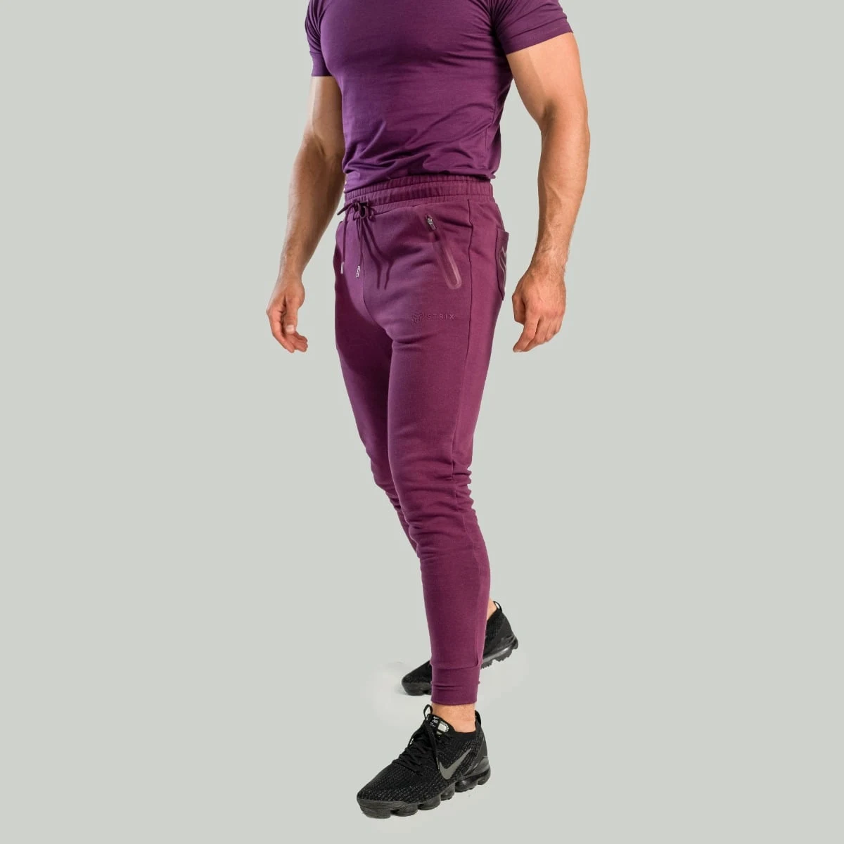 STRIX Tepláky Nova Plum · záber 4