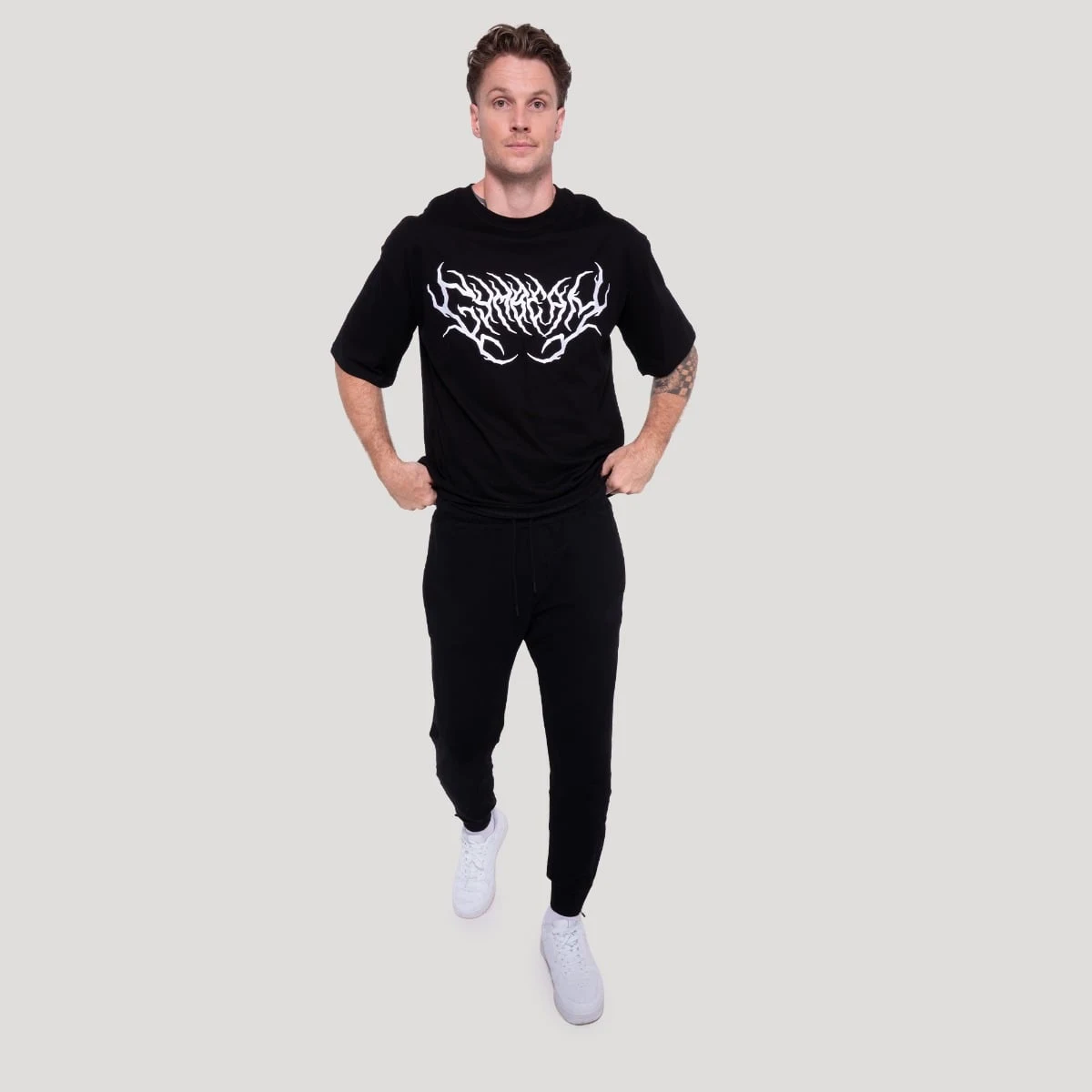 GymBeam Tričko Thorn Black - Velikost: S | Barva: čierna | Hmotnost: 0,2475 kg | Balení: 85 · záber 5