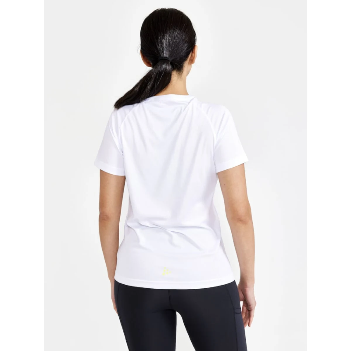 Dámské tréninkové tričko s krátkým rukávem CRAFT W T-Shirt CORE Essence Logo - Velikost: M | Barva: biela · záber 4