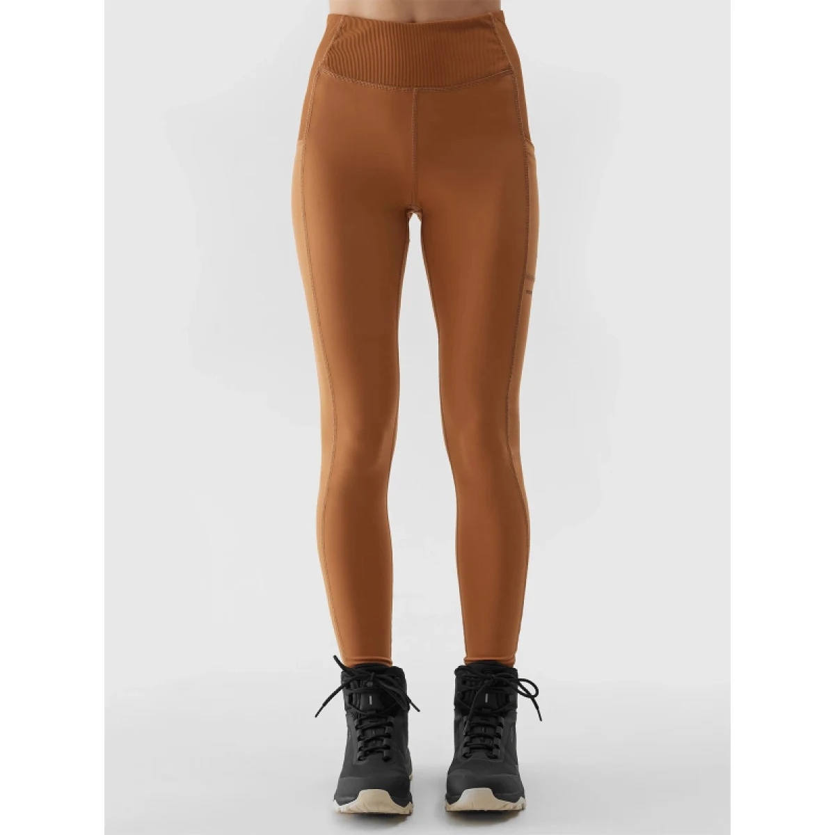 Dámské turistické legíny 4F TROUSERS FNK-WSS24TFTRF580-82S-LIGHT BROWN · záber 3