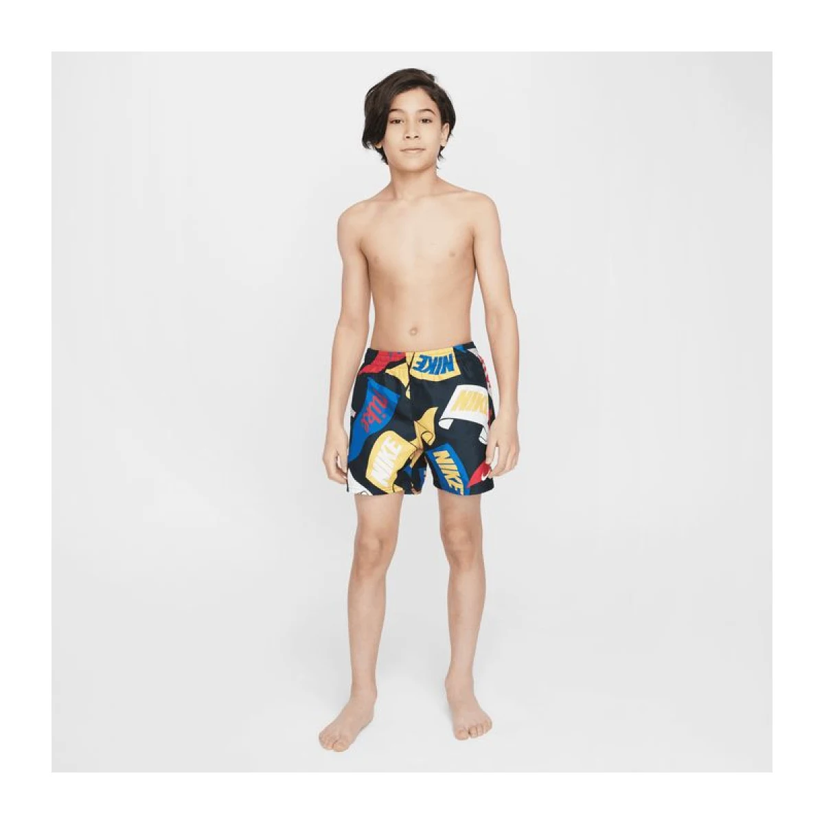 Chlapecké plavky NIKE SWIM TOSSED FLAGS 4 inch BLACK-BLACK · záber 3