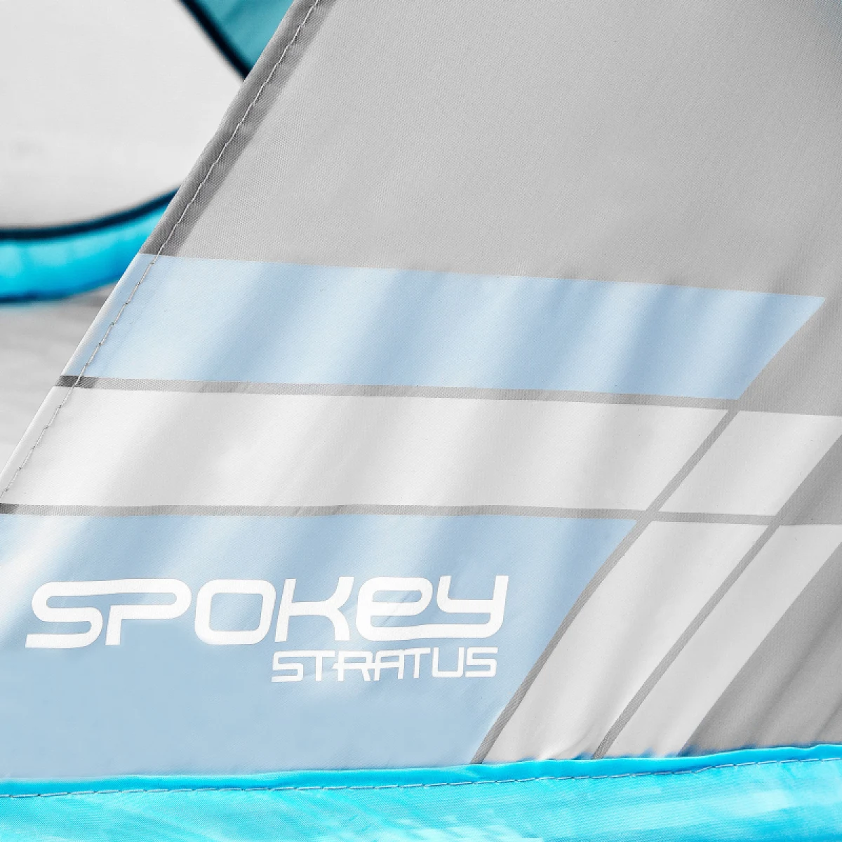 Plážový stan SPOKEY STRATUS Self-folding UV 40 190x120x90 - light blue · záber 4