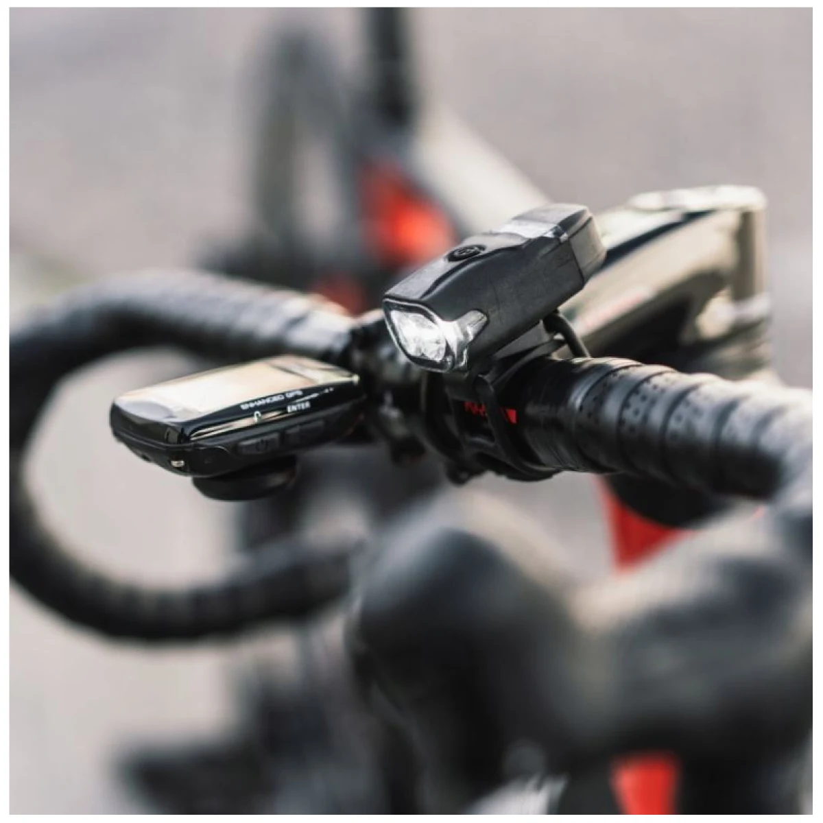 Světlo na kolo LEZYNE KTV DRIVE FEMTO USB PAIR · záber 4