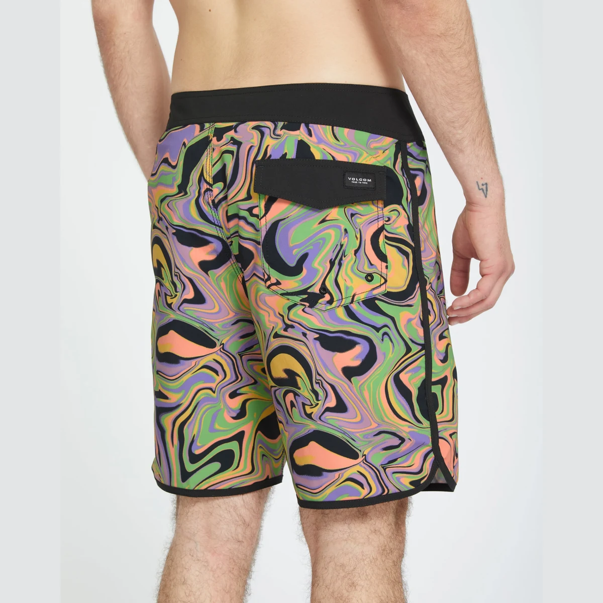 Volcom Infuse Scallop Mod 19 "Boardshort · záber 4