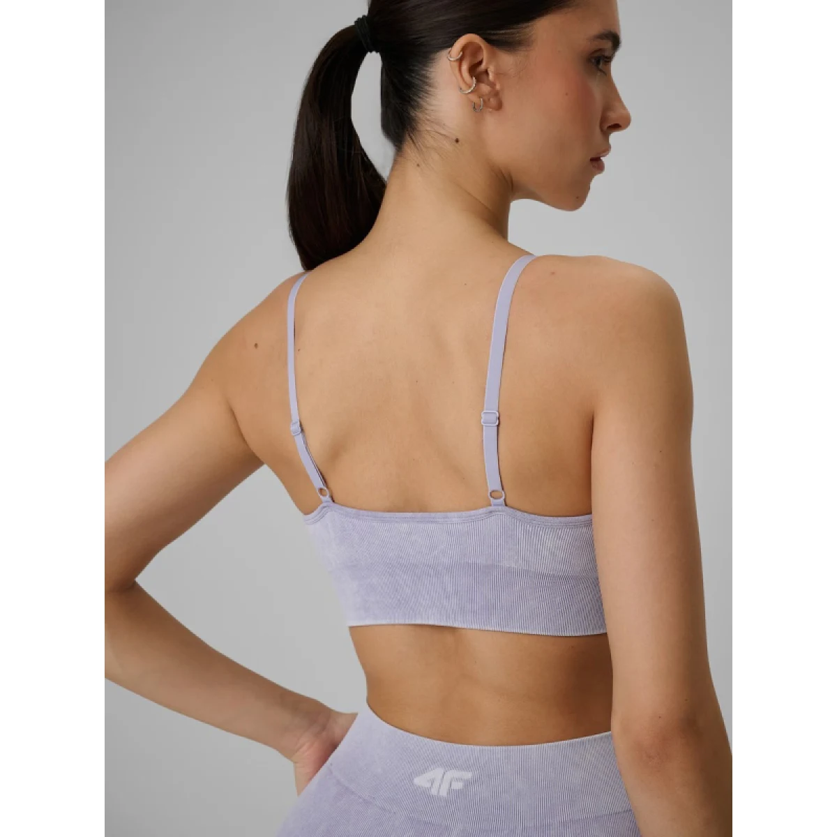 Dámská sportovní tréninková podprsenka 4F SPORT BRA F203-51A-VIOLET ALLOVER · záber 4
