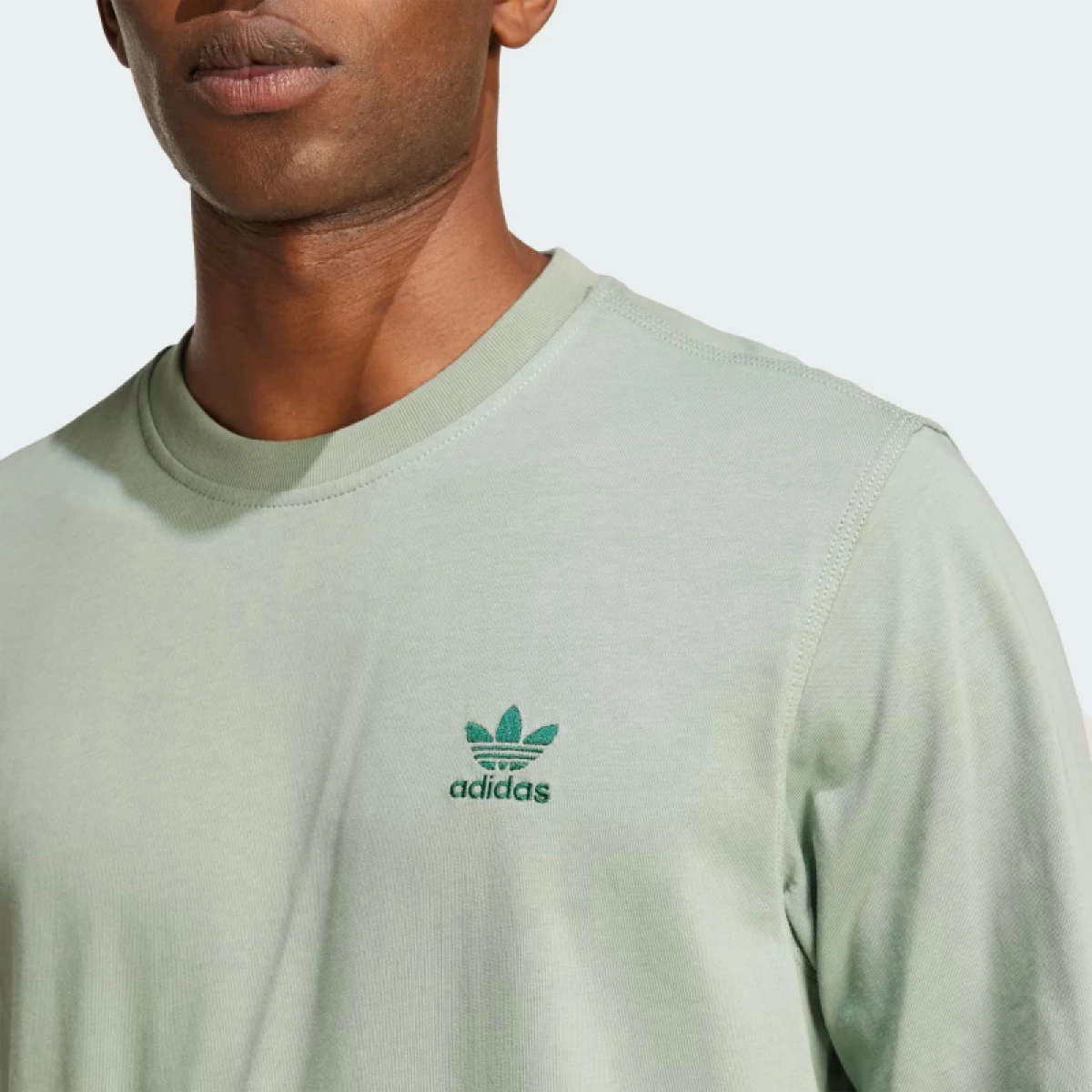 Pánské tričko s krátkým rukávem ADIDAS ORIGINALS TREFOIL ESS TEE-SILGRN · záber 5