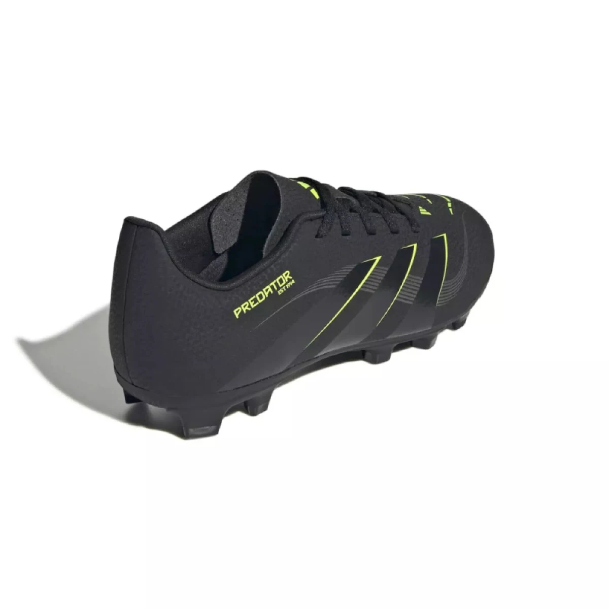 Chlapecké fotbalové kopačky outdoorové ADIDAS Predator Club Jr FG MG core black carbon lucid lemon · záber 5