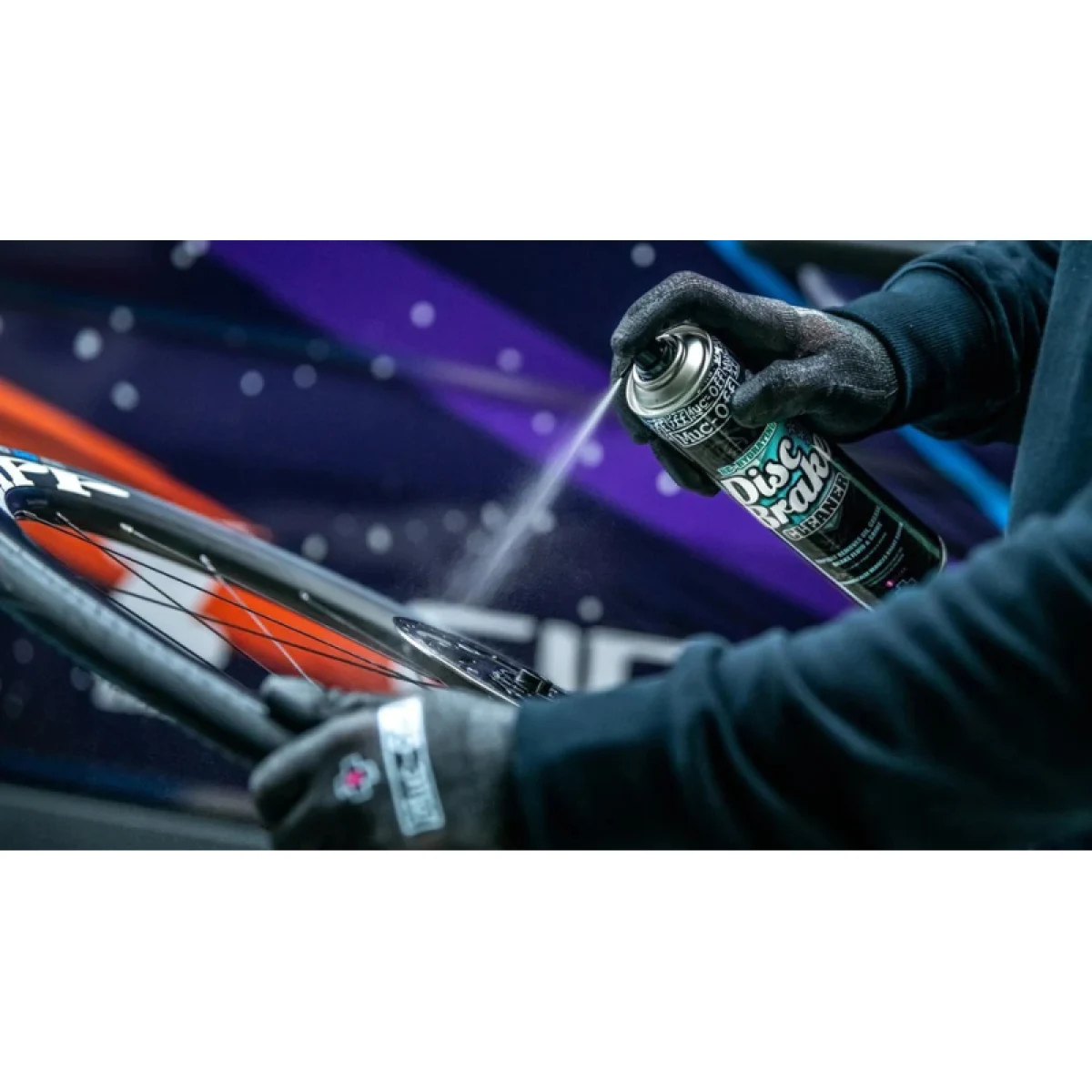 Čisticí prostředek MUC-OFF Disc Brake Cleaner 400ml · záber 3