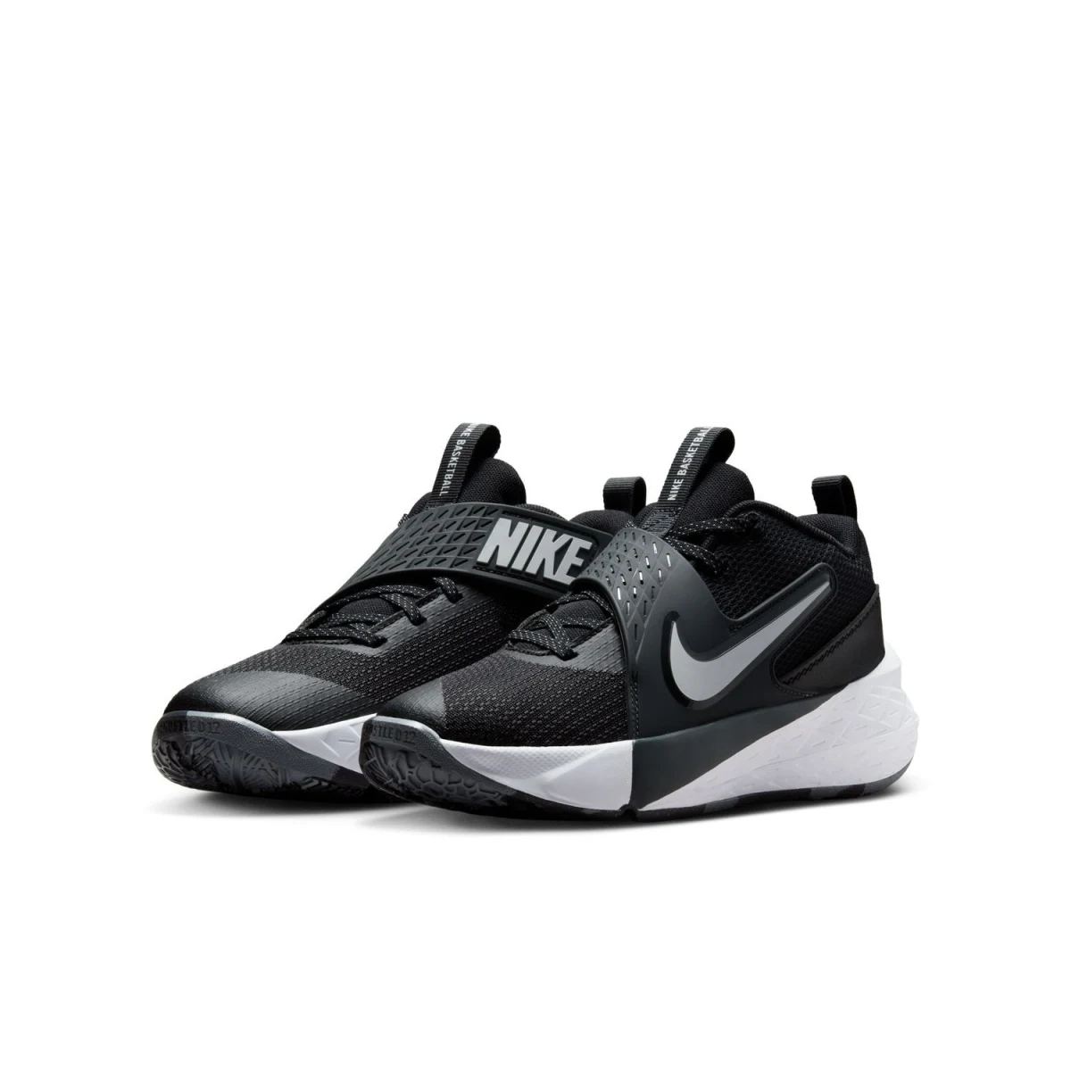 Nike Team Hustle D 12 Basketball Kids Velikost: 37,5 EUR · záber 2