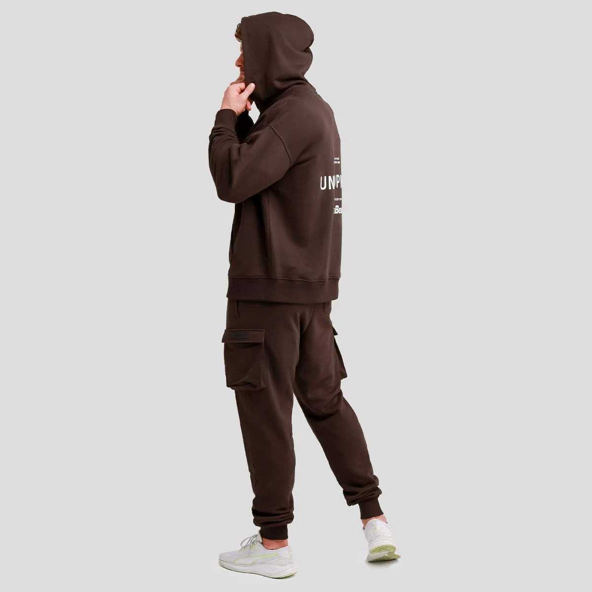GymBeam Unstoppable Hoodie Brown - Velikost: XXL | Barva: hnedá | Hmotnost: 0,87 kg · záber 4