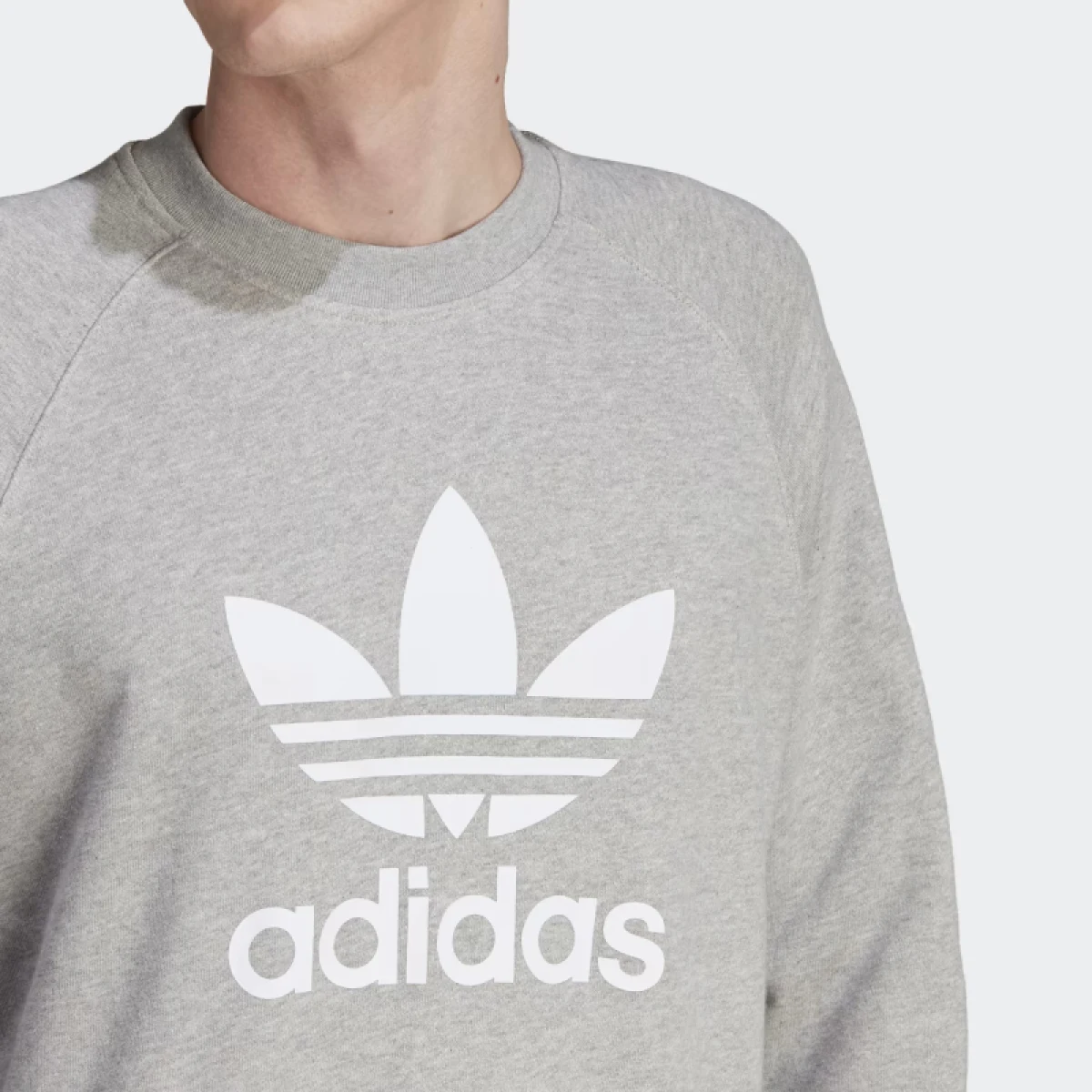 Pánská mikina ADIDAS ORIGINALS TREFOIL CREW-IM4501-medium grey heather · záber 5