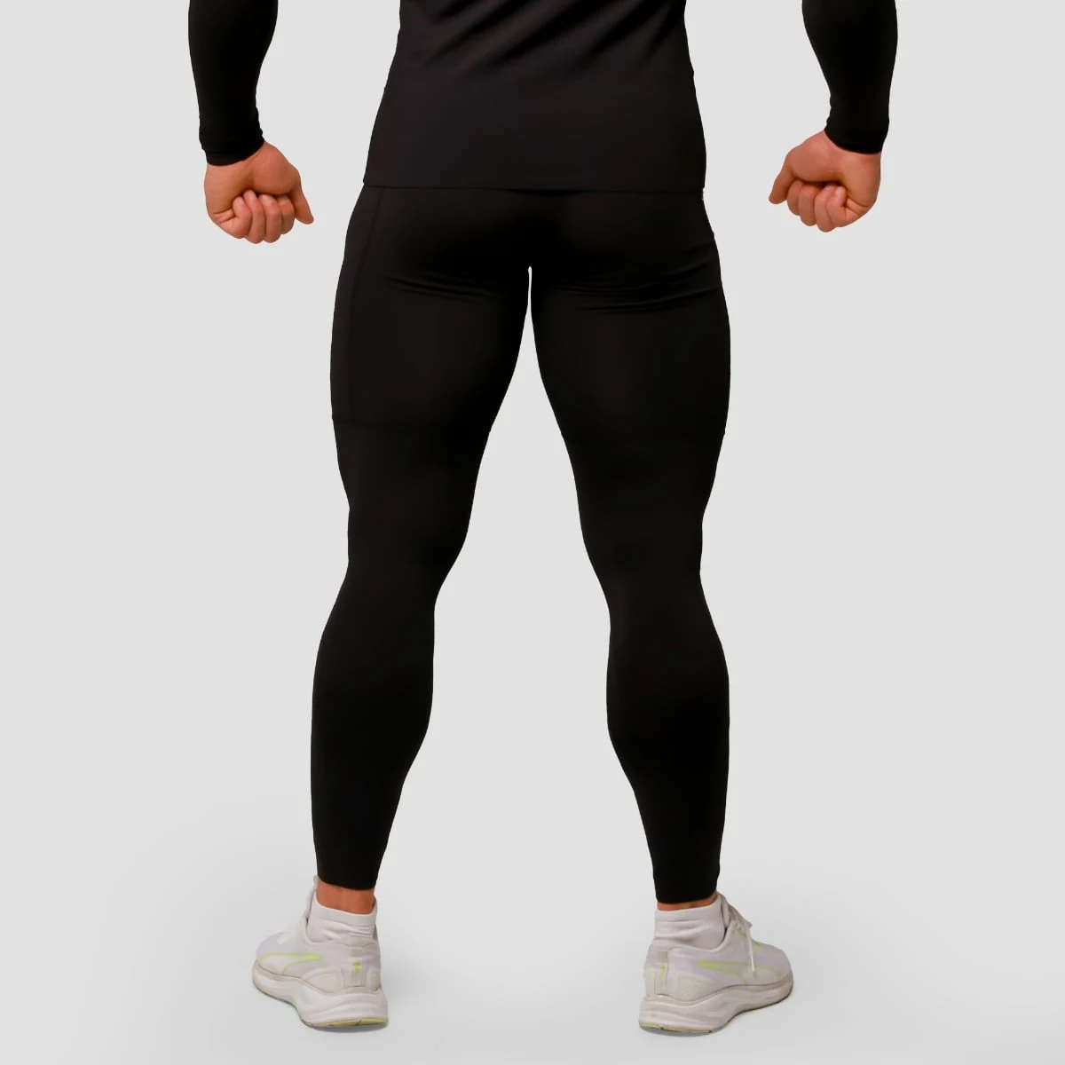 GymBeam Kompresní legíny Mid Black - Velikost: M | Barva: čierna | Hmotnost: 0,18 kg | Balení: 65 · záber 3
