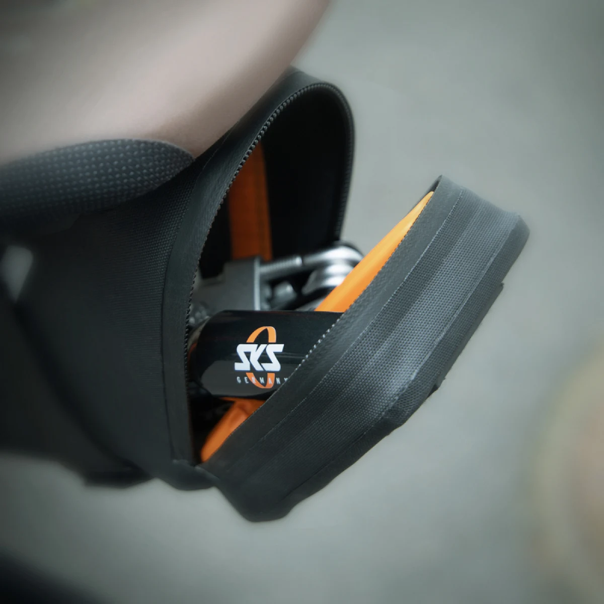 Taška na kolo SKS GERMANY Brašna Trail Saddlebag 0,9l · záber 5