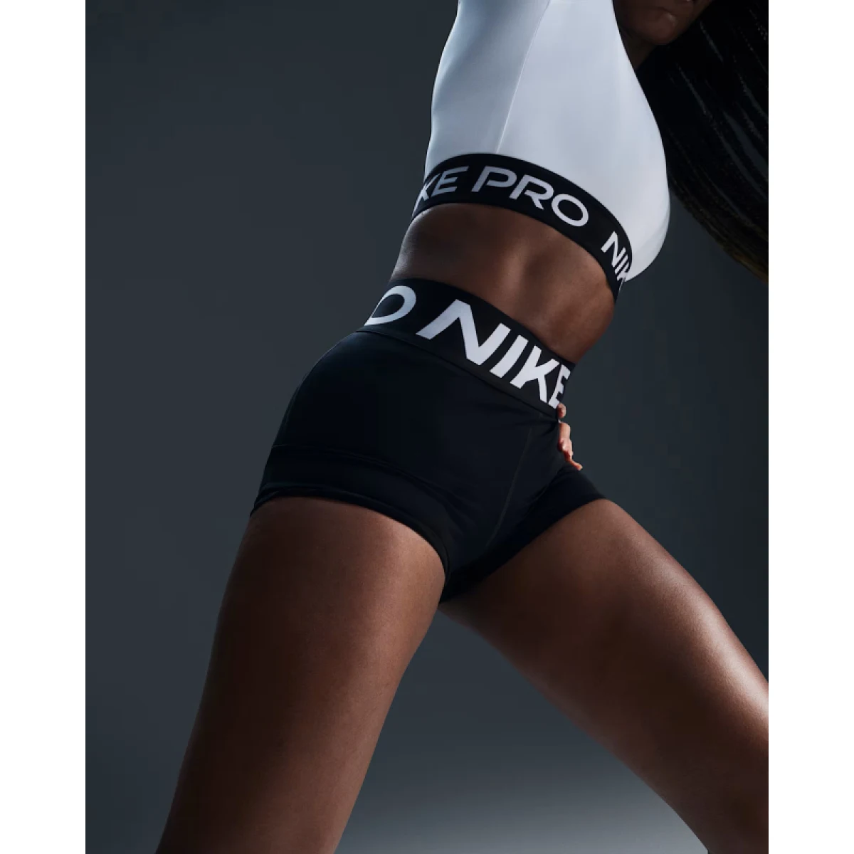 Dámské tréninkové kraťasy NIKE PRO W NP SCULPT DF HR 3IN SHORT-010-Black · záber 3